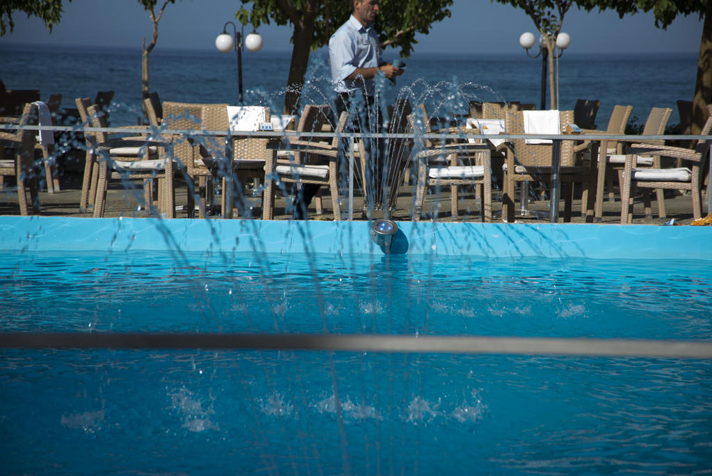 Corissia Beach  CRETA Air Tour Travel 